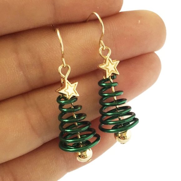 NWT **BOUTIQUE**  CHRISTMAS TREE FASHION EARRINGS - Picture 3 of 3